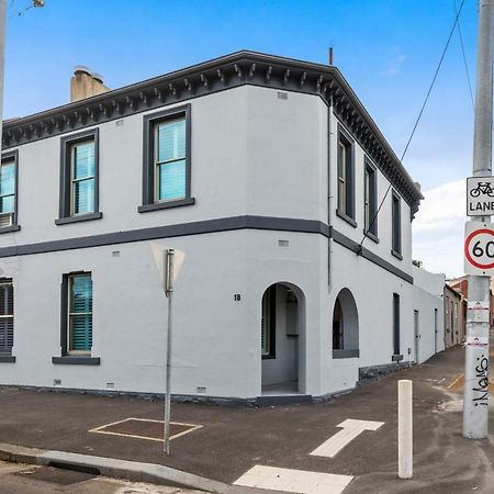 Work Sleep Live Melbourne B&B 외부 사진
