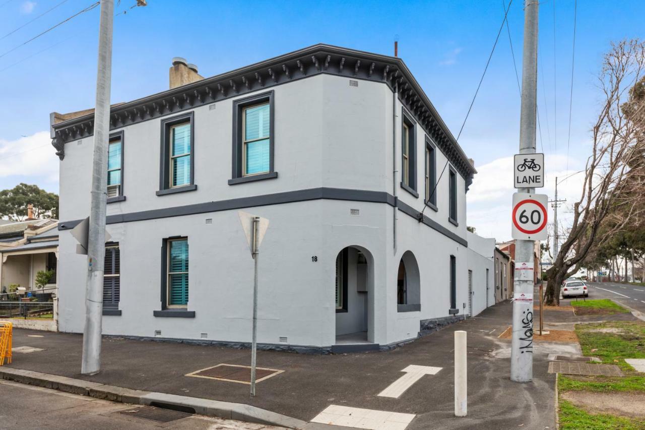 Work Sleep Live Melbourne B&B 외부 사진
