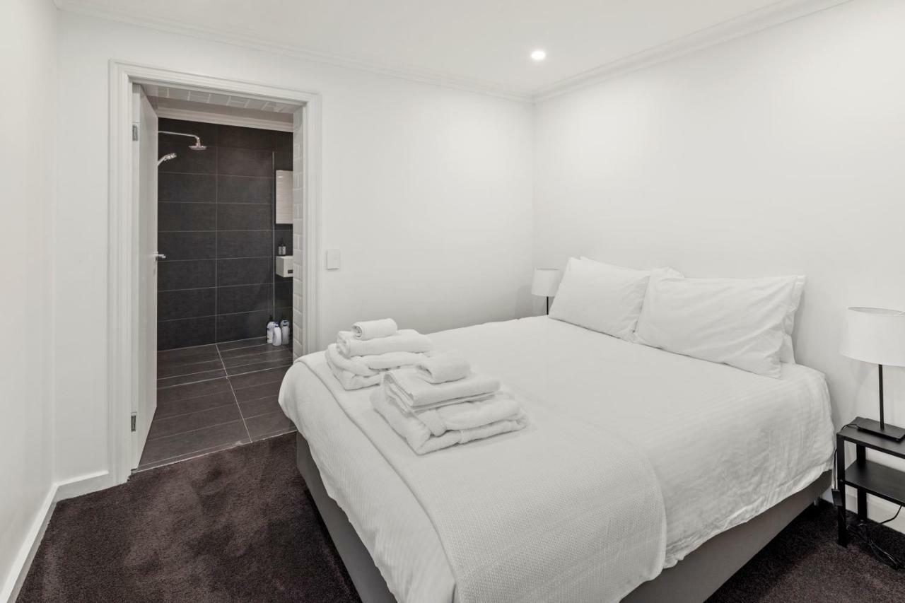 Work Sleep Live Melbourne B&B 외부 사진